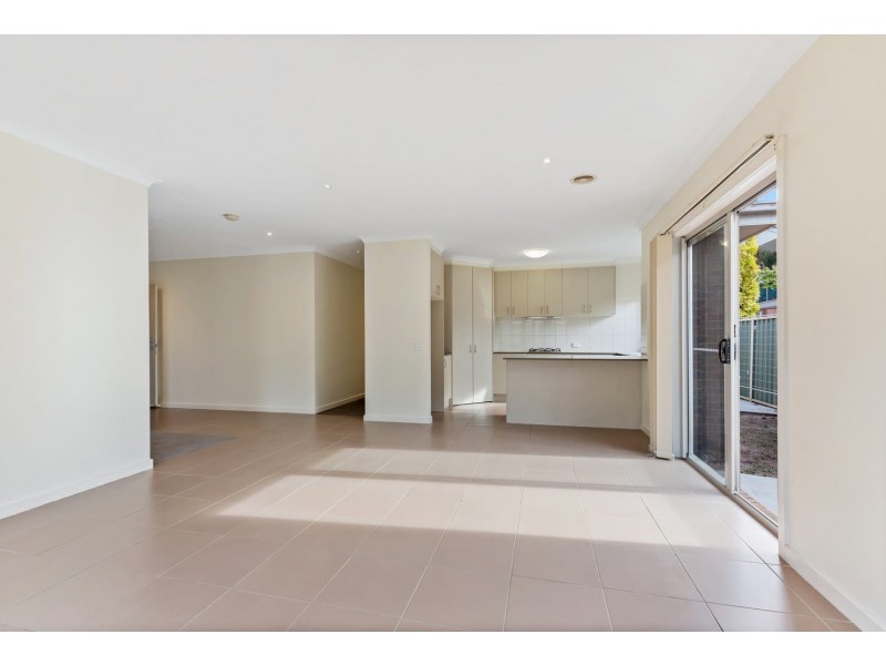 4/141-147 Princes Highway, Werribee VIC 3030