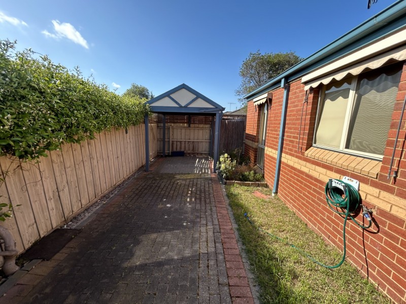 11/22 Ventosa Way, Werribee VIC 3030