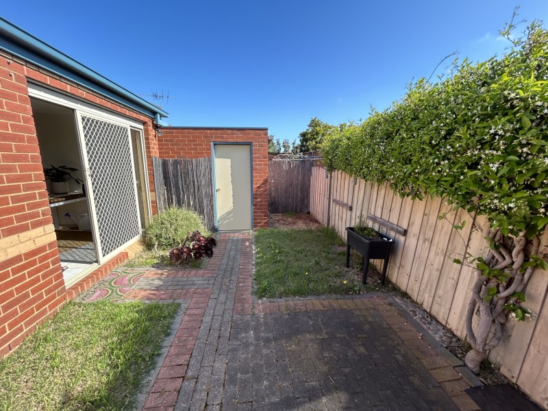 11/22 Ventosa Way, Werribee VIC 3030
