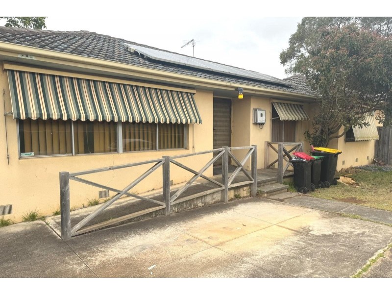 13 First Avenue, Melton South VIC 3338