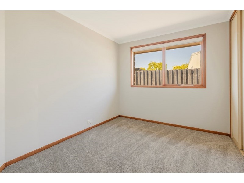12 Hungerford Drive, Brookfield VIC 3338
