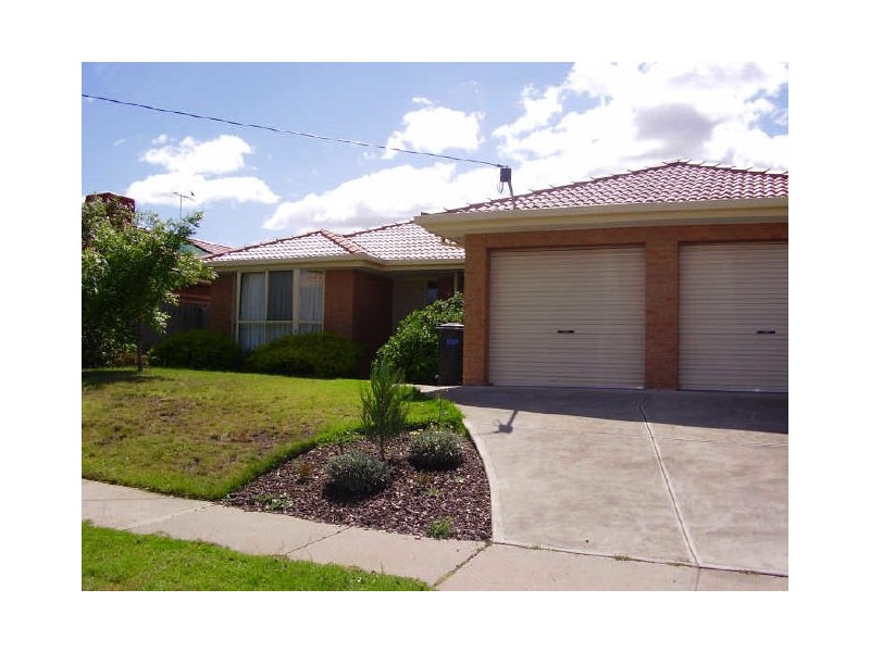 28 Casey Drive, Hoppers Crossing VIC 3029