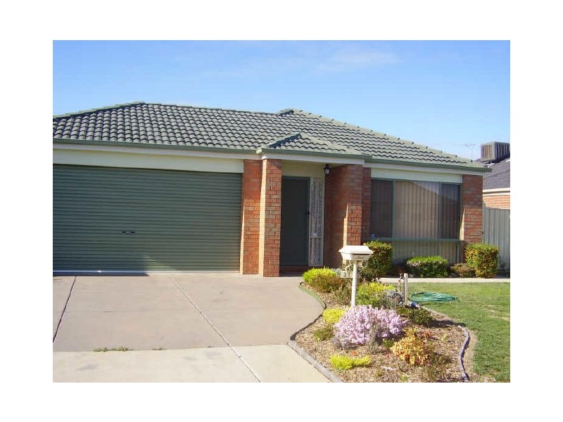 31 Pelham Crescent, Wyndham Vale VIC 3024