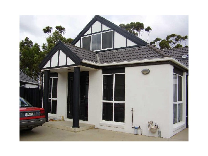 4/15-17 Flinders Crescent, Wyndham Vale VIC 3024