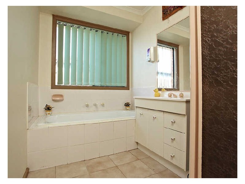 17 Niagara Way, Werribee VIC 3030