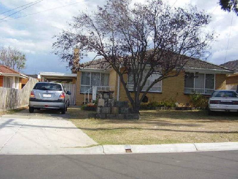 15 Fourth Avenue, Hoppers Crossing VIC 3029