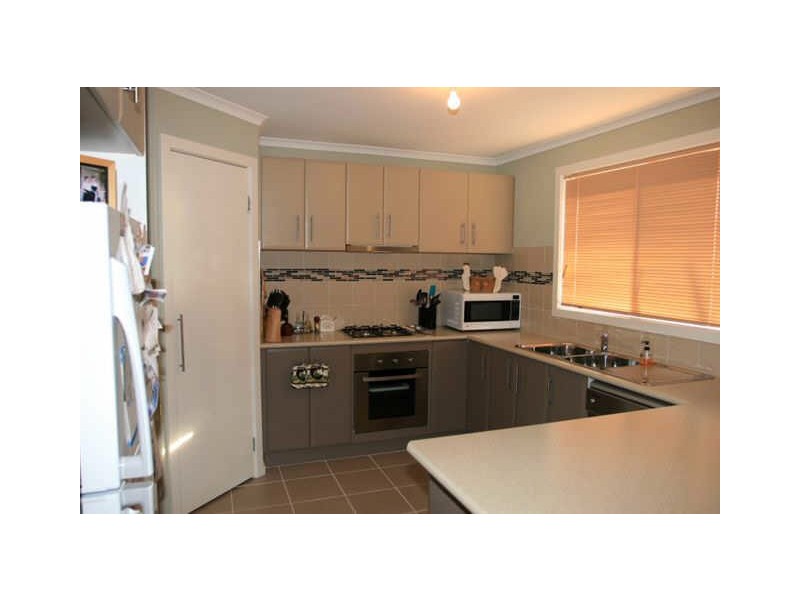 2/1 Horseshoe Circuit, Truganina VIC 3029