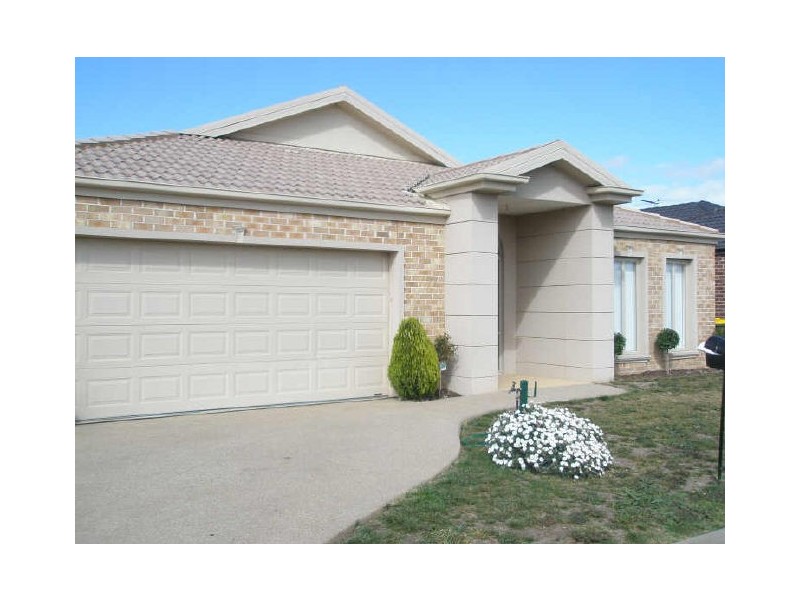 7 Bridgewater Way, Truganina VIC 3029