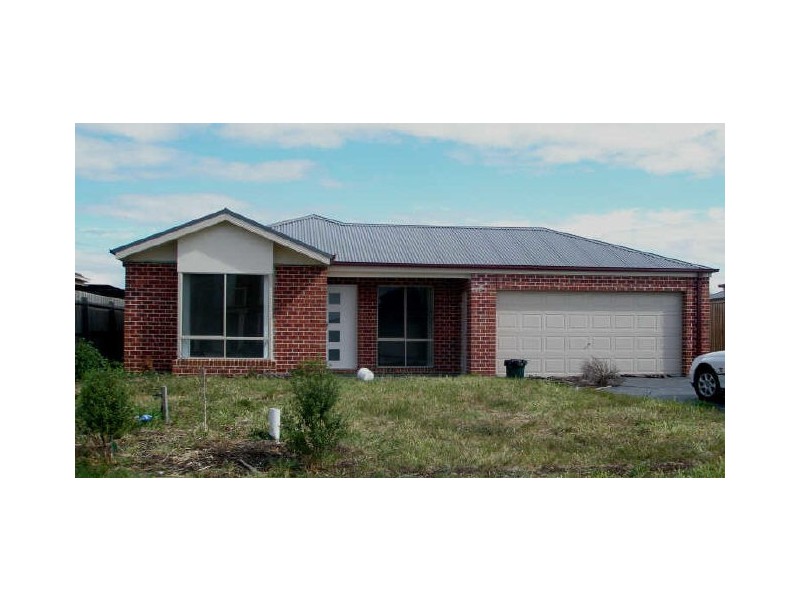 18 Joybells Crescent, Tarneit VIC 3029