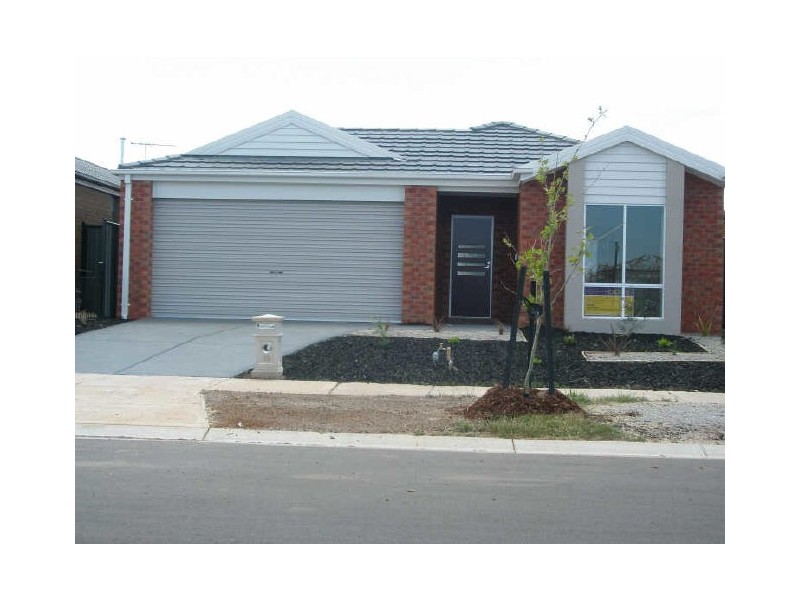 19 Inverell Park Way, Tarneit VIC 3029