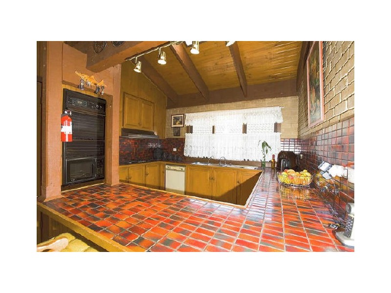 4 Terrigal Court, Werribee VIC 3030