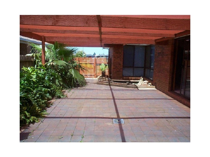 15 Karinya Close, Werribee VIC 3030