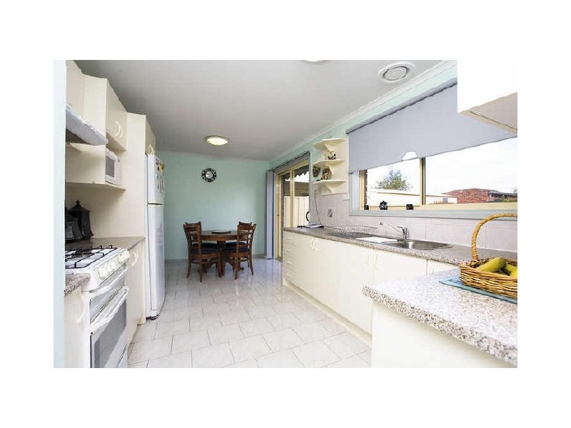 125 Cambridge Crescent, Werribee VIC 3030