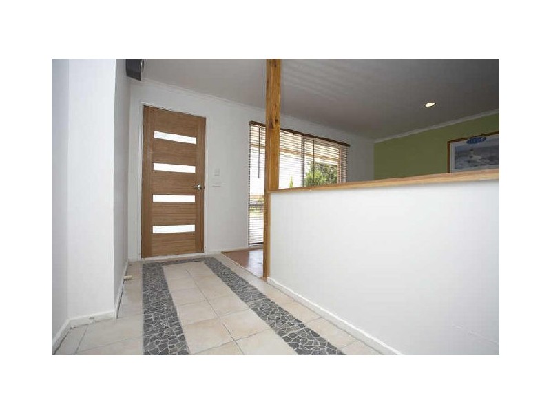 13 Kingfisher Court, Werribee VIC 3030