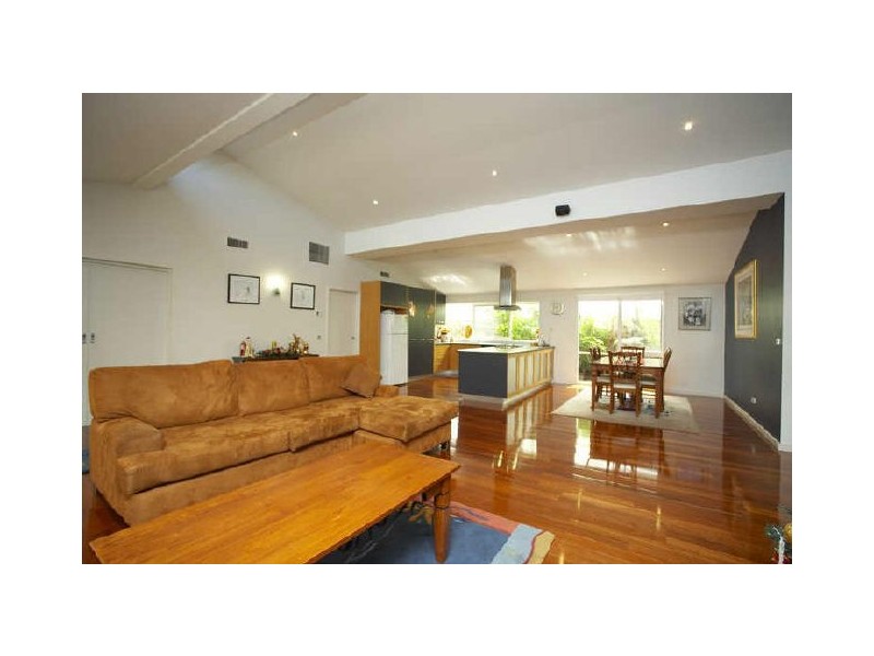 24 Lyall Drive, Werribee VIC 3030