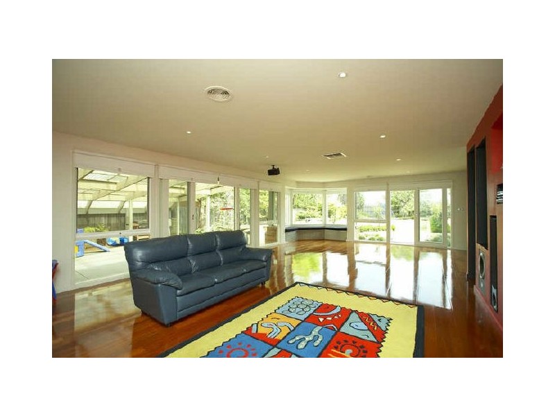 24 Lyall Drive, Werribee VIC 3030