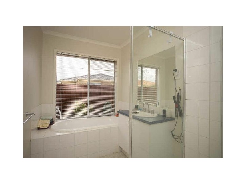 38 Lynbridge Crescent, Tarneit VIC 3029