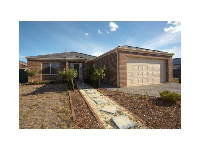 10 Maclarens Close, Wyndham Vale VIC 3024