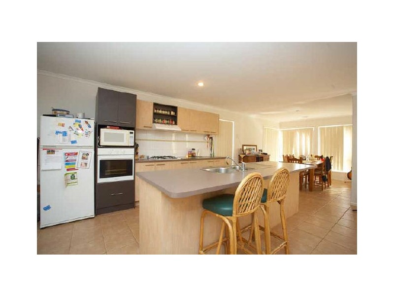 17 Alfred Park Drive, Tarneit VIC 3029