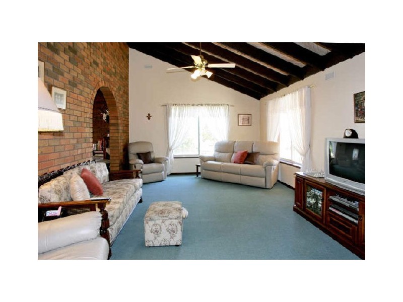 10 Wallaroo Square, Werribee VIC 3030