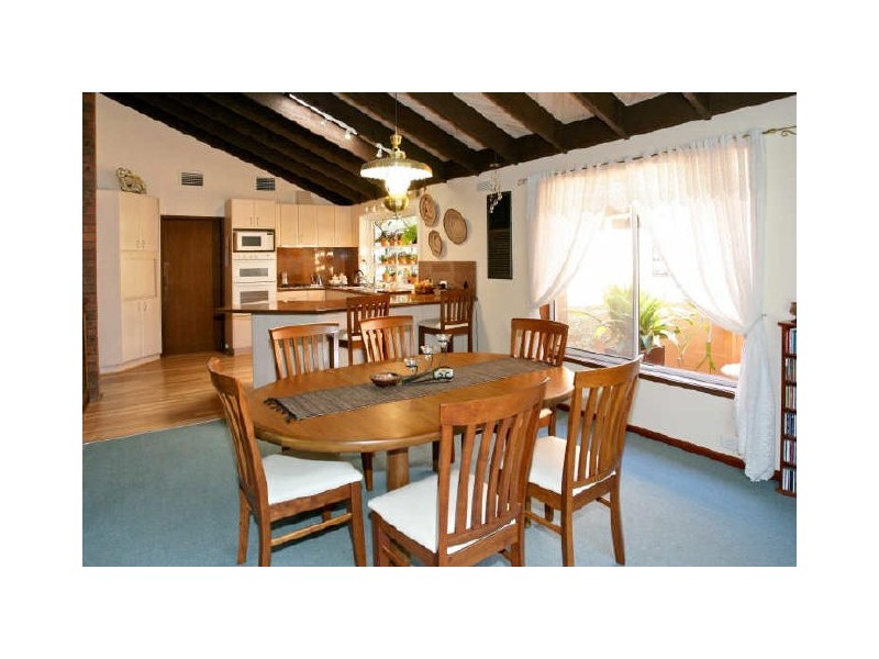 10 Wallaroo Square, Werribee VIC 3030