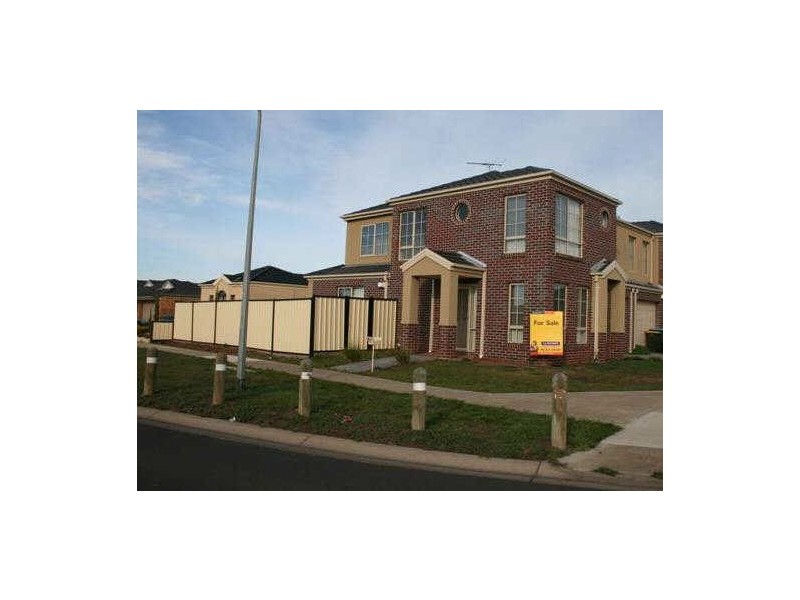 1/99 Thames Boulevard, Werribee VIC 3030