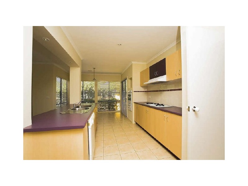 8 Thomas Carr Drive, Tarneit VIC 3029