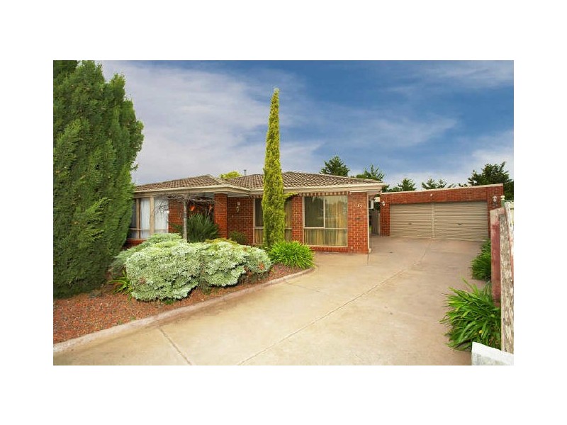 12 Kingfisher Court, Werribee VIC 3030