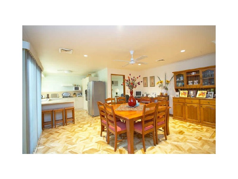 12 Kingfisher Court, Werribee VIC 3030