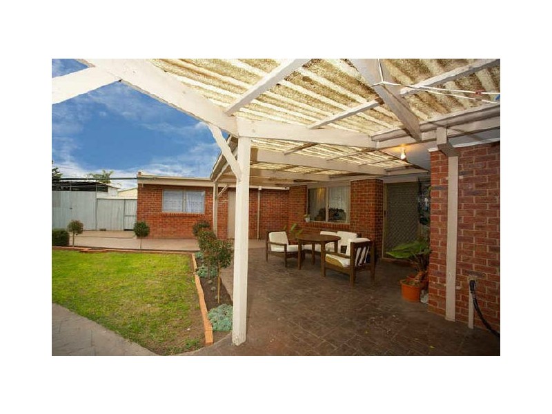 12 Kingfisher Court, Werribee VIC 3030