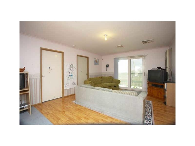 69 Angela Drive, Hoppers Crossing VIC 3029