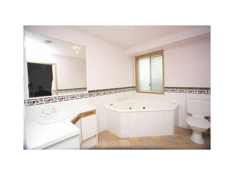 69 Angela Drive, Hoppers Crossing VIC 3029