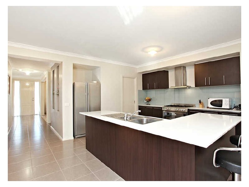 23 Vaughan Chase, Wyndham Vale VIC 3024