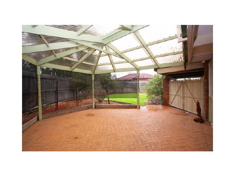 8 Grange Court, Hoppers Crossing VIC 3029