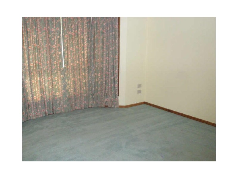 2/14 Hotham Crescent, Hoppers Crossing VIC 3029