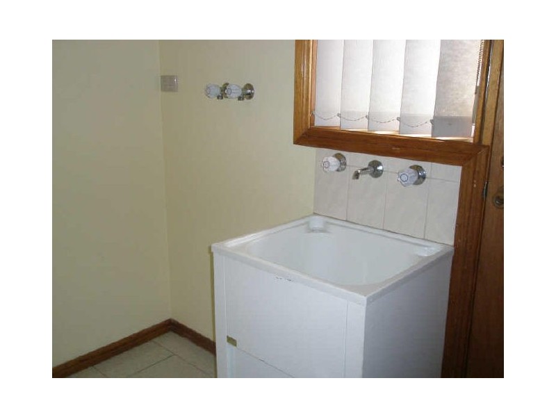2/14 Hotham Crescent, Hoppers Crossing VIC 3029