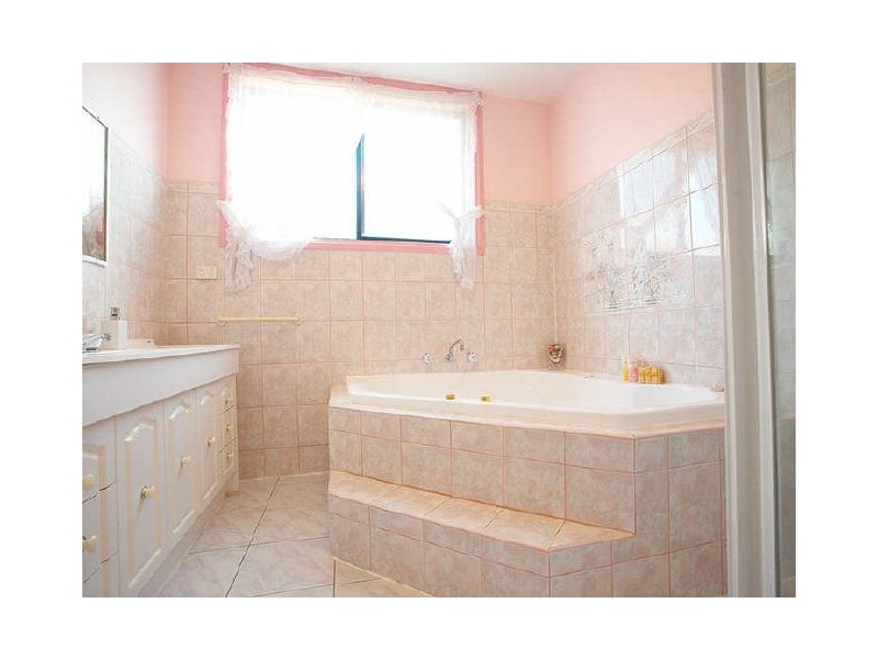 44 Barber Drive, Hoppers Crossing VIC 3029