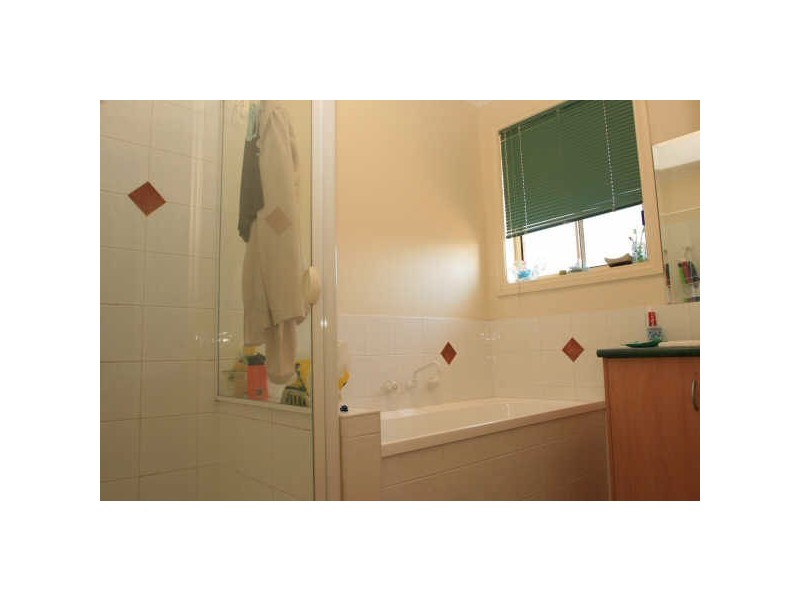 4 Joy Close, Werribee VIC 3030