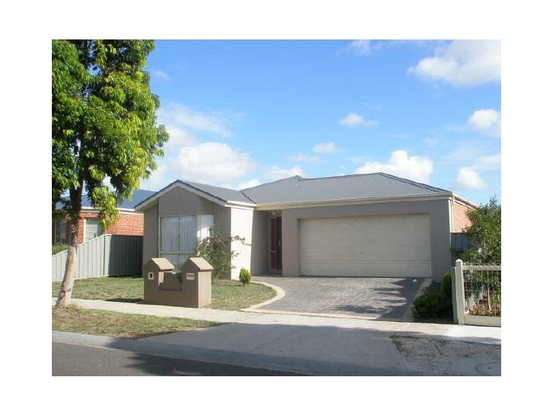 12 Tarragon Drv, Tarneit VIC 3029