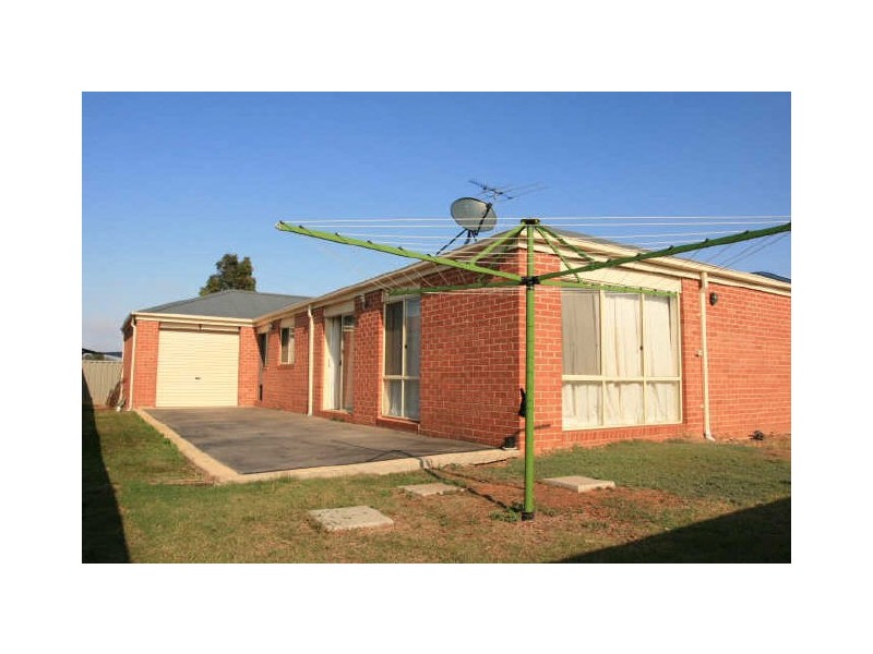 12 Tarragon Drv, Tarneit VIC 3029