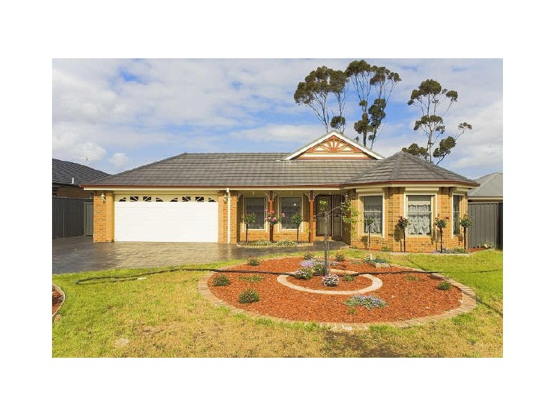 10 Dartmouth Close, Wyndham Vale VIC 3024