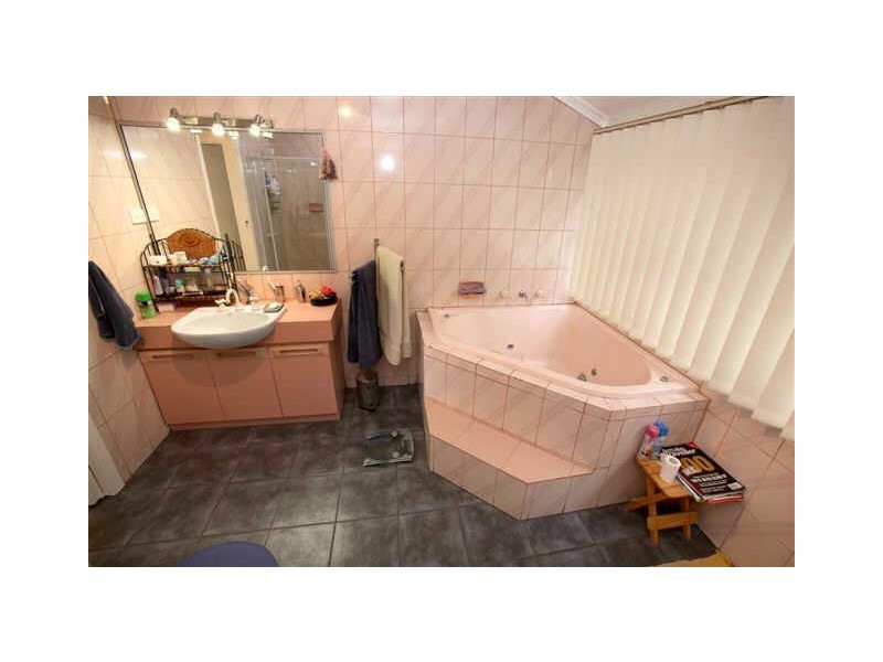 15 Argyle Crescent, Werribee VIC 3030