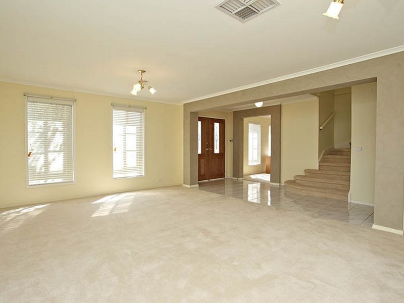 2 Regency Terrace, Hoppers Crossing VIC 3029