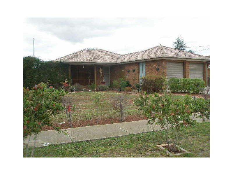 64 Iluka Drive, Werribee VIC 3030