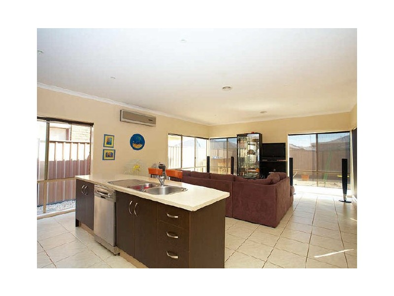37 Nottingham Crescent, Tarneit VIC 3029
