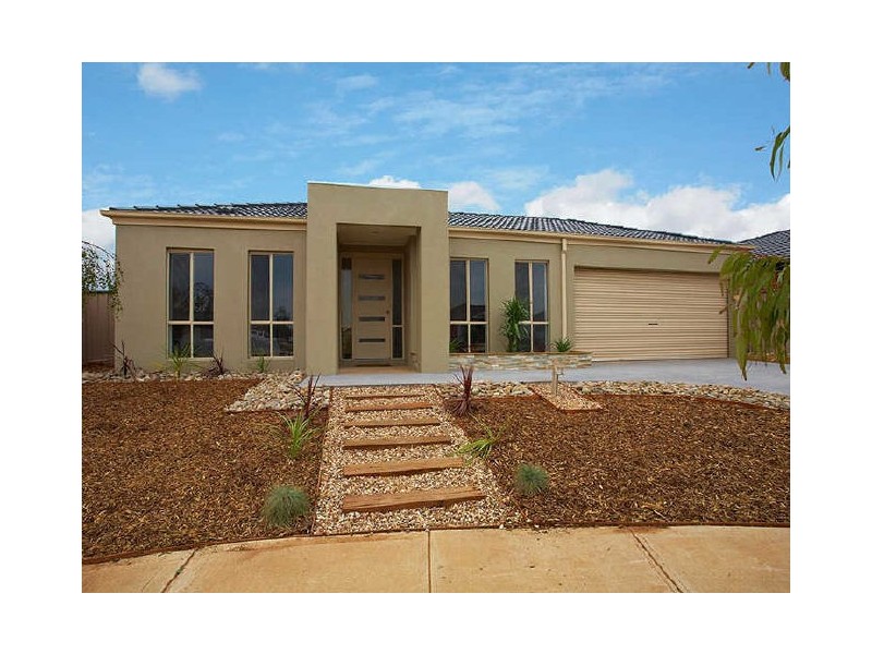 15 Hollows Circuit, Tarneit VIC 3029