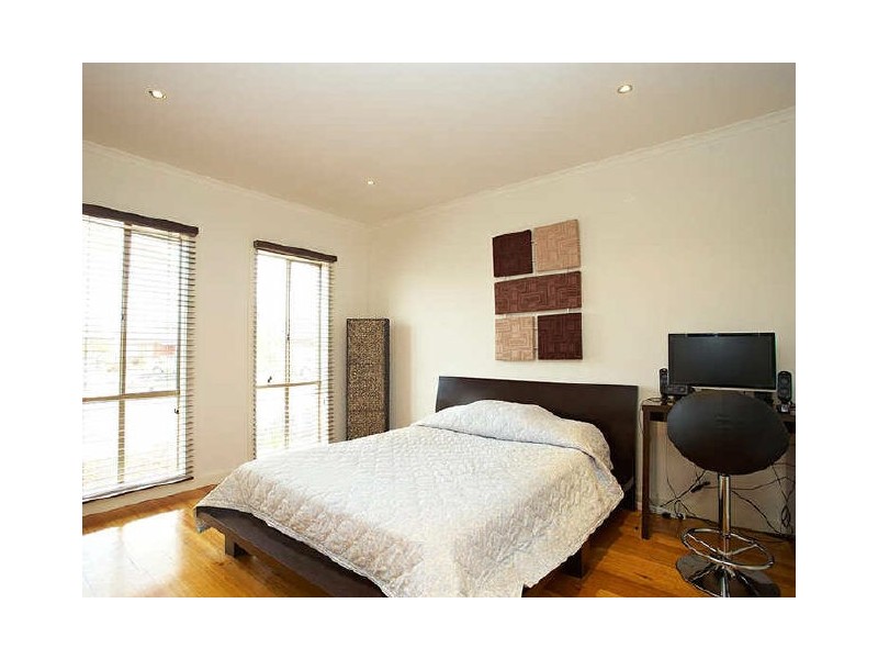 15 Hollows Circuit, Tarneit VIC 3029