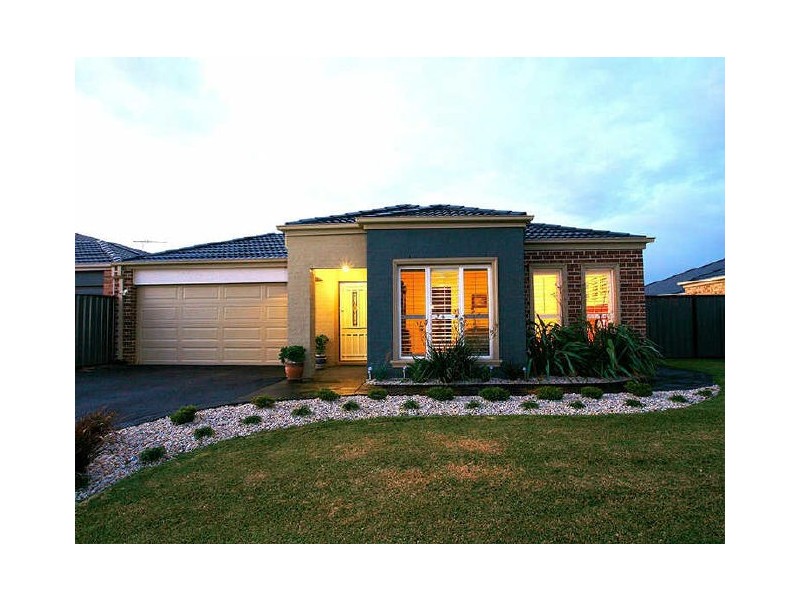 41 Niland Crescent, Point Cook VIC 3030
