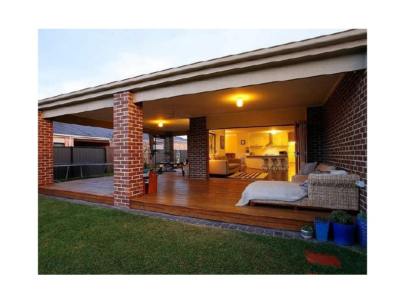 41 Niland Crescent, Point Cook VIC 3030