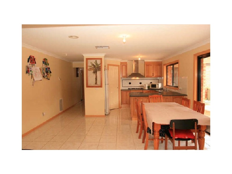 26 MacLarens Close, Wyndham Vale VIC 3024